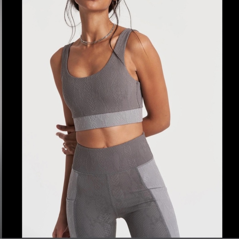 Twenty Montreal Matching 3D Grey Snake Print Workout Set